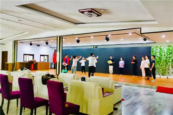 中国晨报新媒体中心 中国晨报报业集团助力文创产业发展 北方大区运营中心落地宋庄