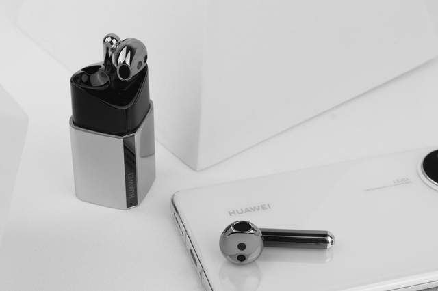 三星galaxy s21 fe|华为“口红耳机”评测：无论是自用还是送礼都是最佳选择