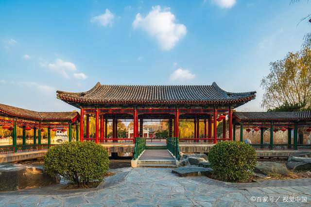 无事读书|《红楼梦》宝玉初试的对象为什么是袭人