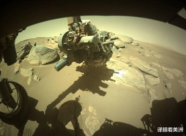 NASA公布最新火星岩石照片,引得外星生命侦探陷入疯狂