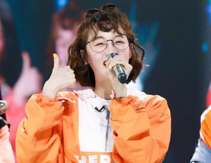 王一博|3000万恋情瓜最新进展：王一博方面发声明，否认与李子璇恋爱