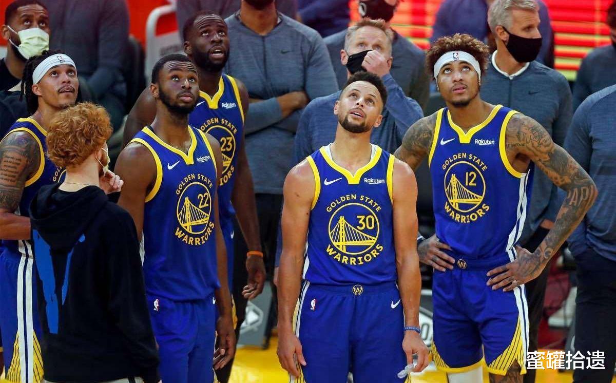 斯蒂芬·库里|场均超31分！库里是MVP热门，为何比尔却直接被忽视呢？