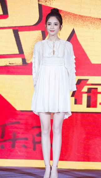 时尚风行派|蓬松娃娃裙简直是美少女必备！宽松遮肉又俏皮，轻松向赵露思看齐