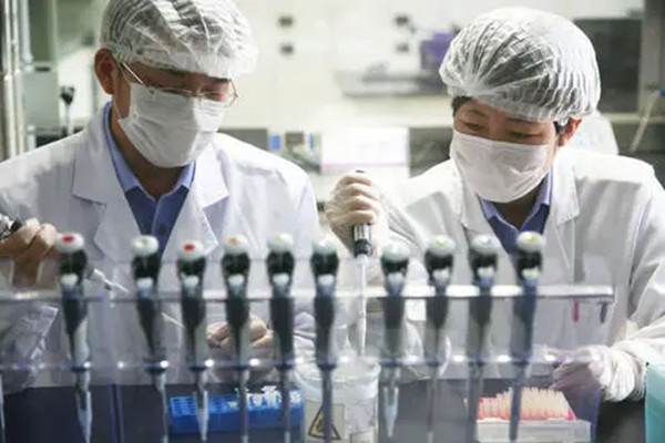 男子规劝出轨妻子未果出手杀人，抛尸山洞远逃外省