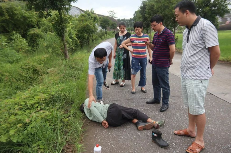 骨质疏松|预防骨质疏松3种食物要少碰，坚持3个好习惯，骨质杠杠的！