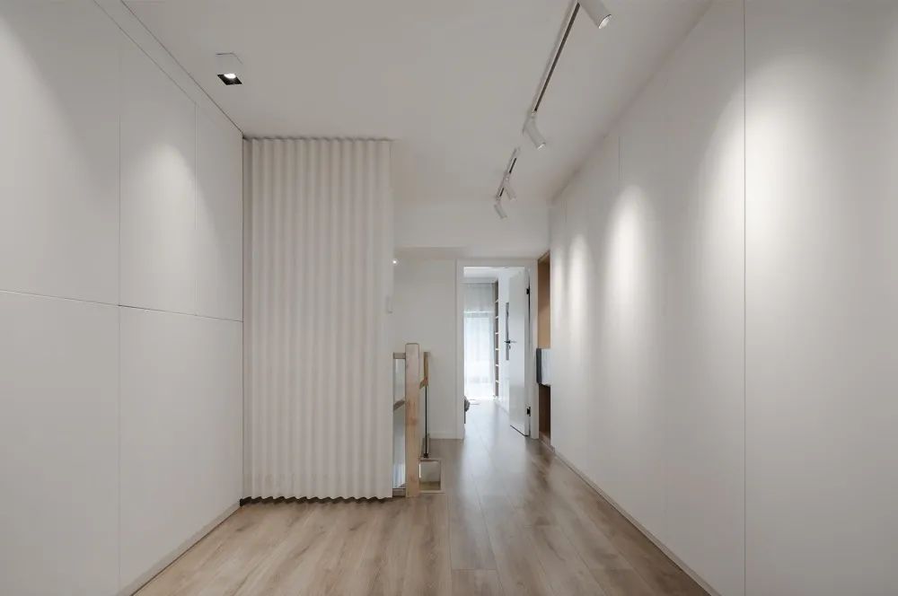 35㎡改出2室1厅,卫生间3分离,收纳翻倍,这小户型凭什么这么猛?!