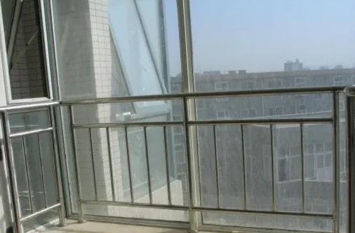 阳台护栏不要随意拆，会有4个问题，可以看看另外4种方案