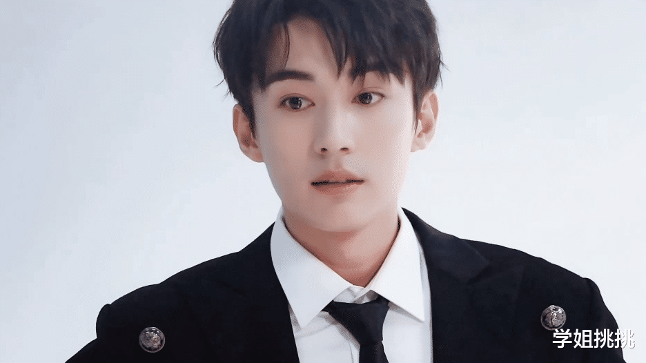 刘心悠|我的天，突然发现刘心悠和刘学义长得好像啊