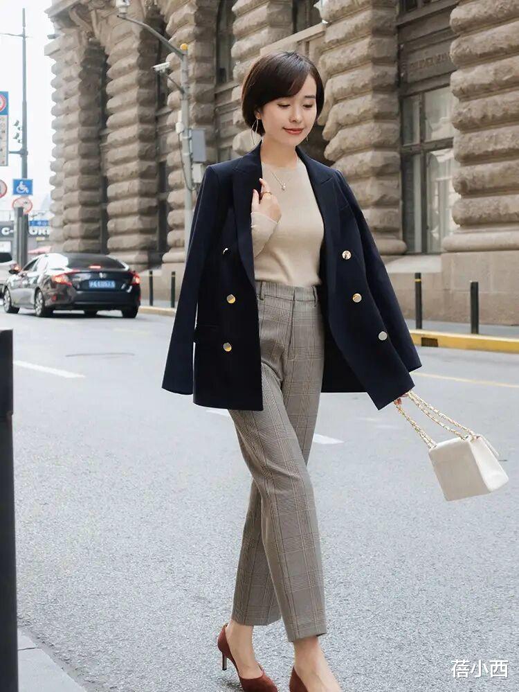 信息安全|秋季职场穿搭如何穿出高级感?衬衫、西装、半身裙搭配给你灵感