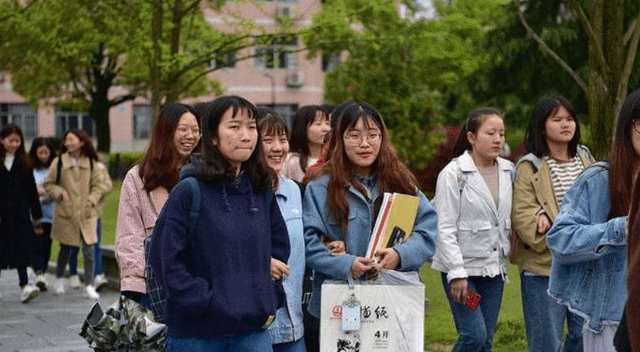 心理学|“专业选不对，努力白费”，这些坑人专业，就算985名校也带不动