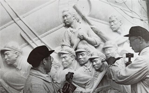 人民英雄纪念碑|94吨的人民英雄纪念碑：仅碑心石就让七千人用了7月，用黄金132两