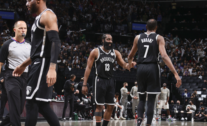 詹姆斯·哈登|17中5！哈登抢七大战再拉垮，比赛没结束就溜出球场，你真配不上总冠军