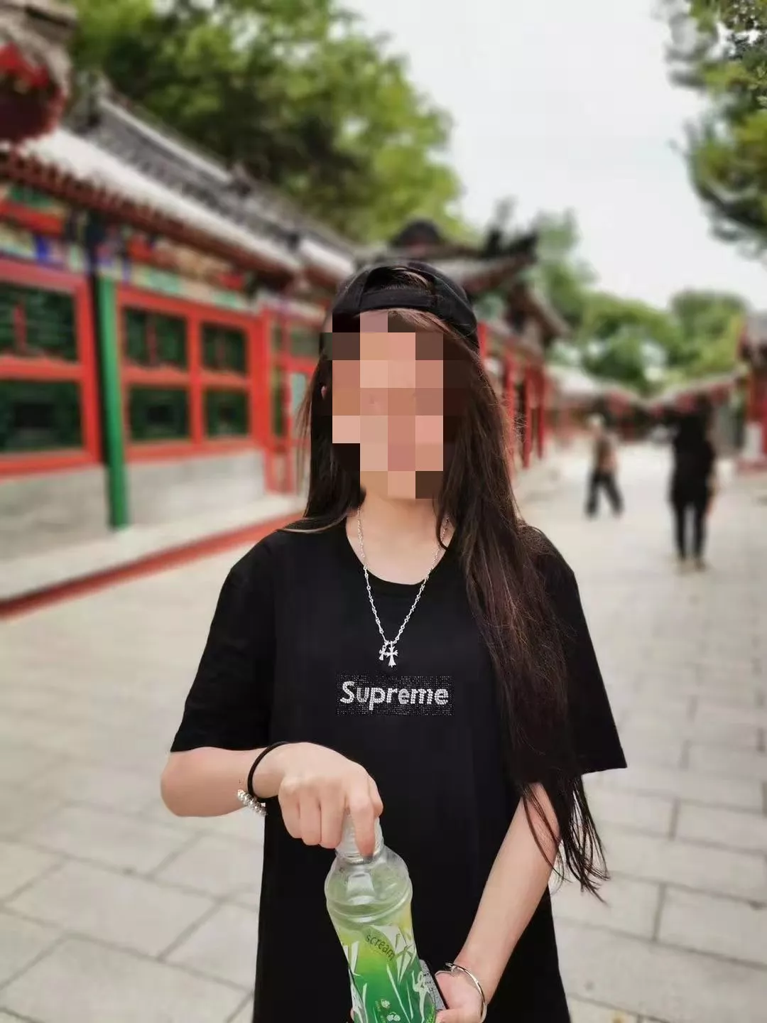 灭门 18岁北电女学生乘特斯拉身亡 被封肇事车检测前突然“自燃”被毁