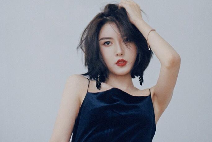 |聂小雨个人资料简介 七天高尔夫事件是怎么回事?