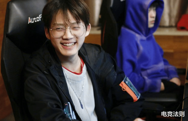 手机游戏|乐言微博暗示细节,hang不愿接受这一切,RA转会期出黑手!