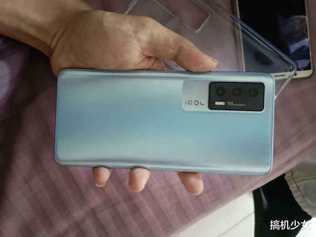 芯片|vivo真香游戏手机，骁龙870+独显芯片，12+256GB仅2299元