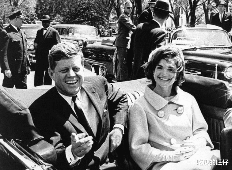 阿诺德·施瓦辛格|施瓦辛格有多渣？靠妻子帮忙当上州长，却背着她出轨胖保姆近20年