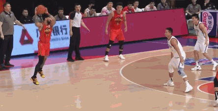 明乐说育儿|CBA-丁彦雨航复出次战10中2辽宁替补抢戏,北京全队三分7中0惨败