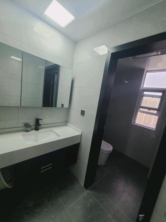 历时半年，140的房子自己设计装修，总共花了14万，一直踩坑