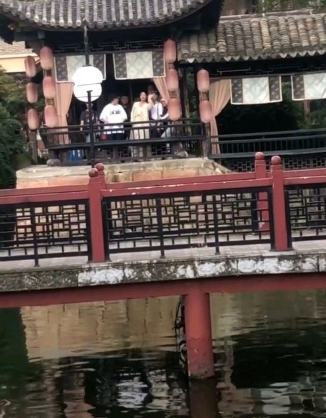 罗云熙|《香蜜》售后！杨紫拍戏偶遇罗云熙，隔空喊话：加油