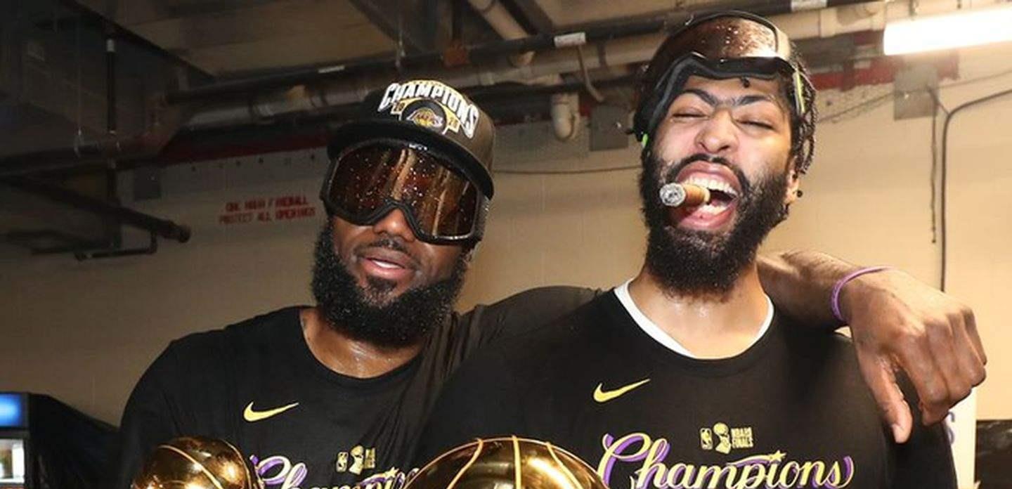 老舍|詹姆斯职业生涯还剩多少！40退役？外媒：他的身体和意志很坚强！