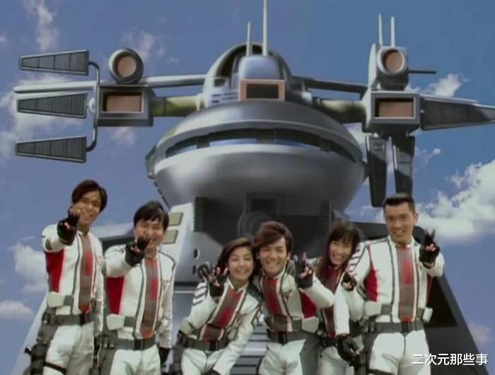 acgn漫评|特利迦奥特曼第3集:精英胜利队表现抢眼,还救下了特利迦奥特曼