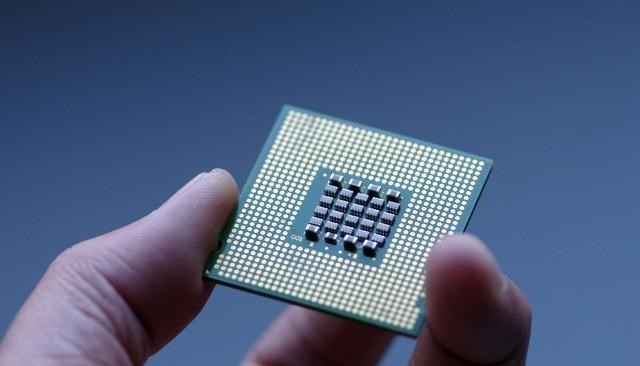 为娃学画丫|事关高端芯片制造!国内六部门开始介入,比尔盖茨的预言或将成真