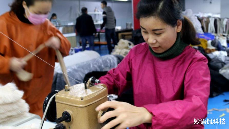 黄金 又一行迎来“破产潮”？曾是“软黄金”，现在半价没人要