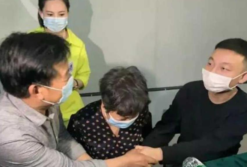 杜新枝|反差明显！孙卓认亲孙海洋时父亲不愿撒手，杜新枝却不敢正视姚策