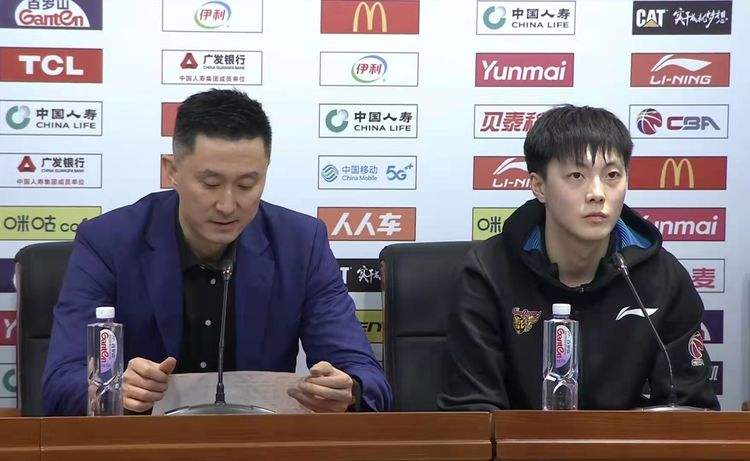 广东男篮|三枚冠军戒指不是护身符，广东男篮这两名球员或许会被彻底放弃