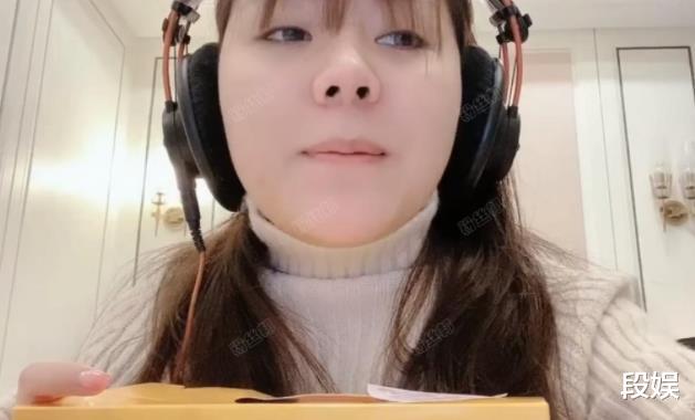 明星素颜|一条小团团素颜出镜后，弹幕都在刷什么？乔碧团占多数，翻车？