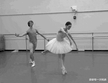 华灯2|“男版杨丽萍”郭冷：除了跳舞，连衣服都不会洗，年入百万无人敢嫁