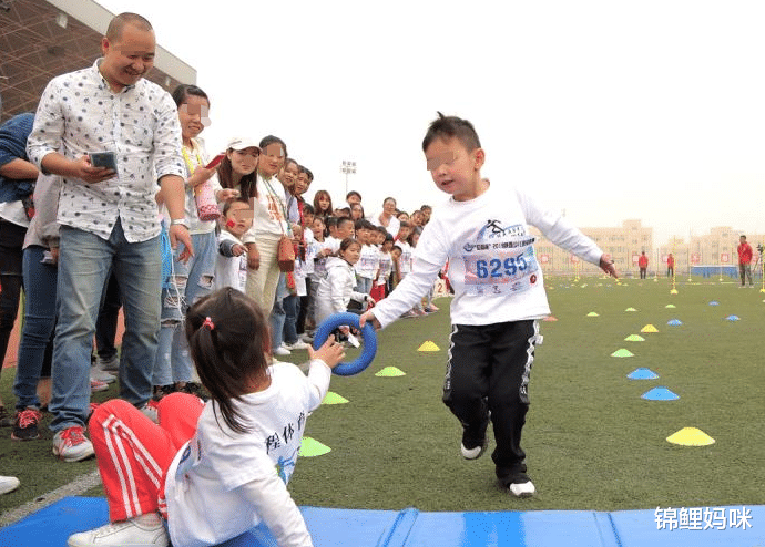 锦鲤妈咪|培养孩子情商的“成本”很低，如何说话很重要，许多家长没注意