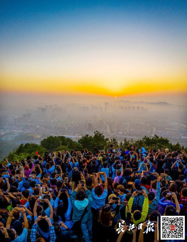 盆景|人气爆棚！全国游客打卡武汉，直赞：要连玩5天