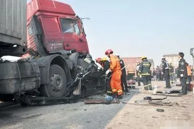 张涛|噩耗！著名主持人发生车祸，同车4人无一生还，如今车祸细节曝光！