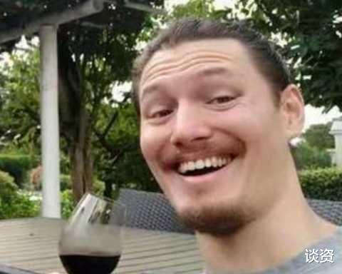 周华健|周华健为混血儿子庆生，周厚安长相“着急”，父子同框宛如同辈人