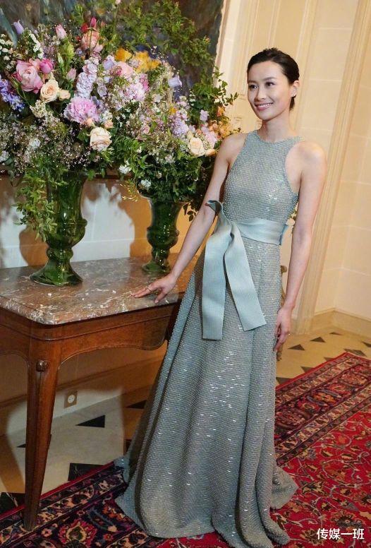 陈法拉|38岁陈法拉低调产女，告别豪门，她的逆袭人生剧本，太飒了