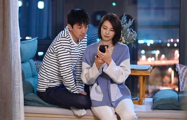 落花时节|《落花时节》终定档，袁泉高圆圆隔空拼收视，正午又一部爆款预定