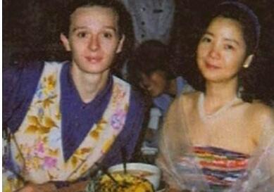 翡翠|绝代风华的邓丽君情路坎坷，唯有翡翠伴一生