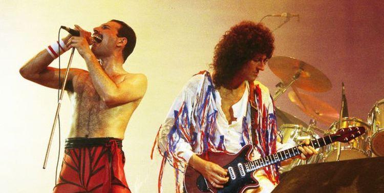 关晓彤|皇后乐队吉他手布莱恩·梅感染新冠 曾炮轰抵制疫苗的人是疯子