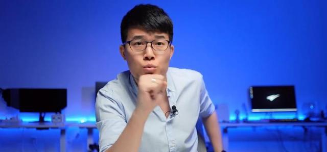 肖战|不怕粉丝吹就怕直男侃，肖战商业价值究竟多高？他的分析吓懵粉丝