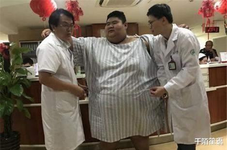 王浩楠：曾是“中國第一胖”，一年減掉363斤，最後還抱得美人歸-圖5