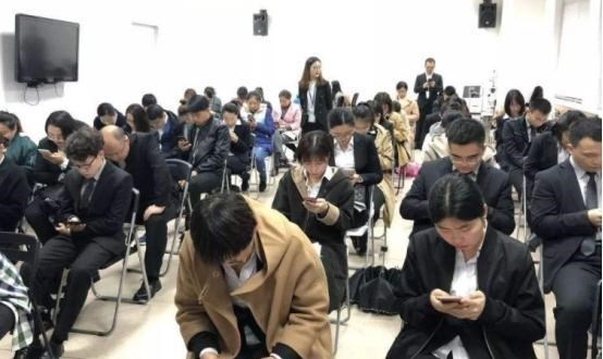 大学|市场已经饱和的3个专业，就业率低转行率高，2022年考生需了解