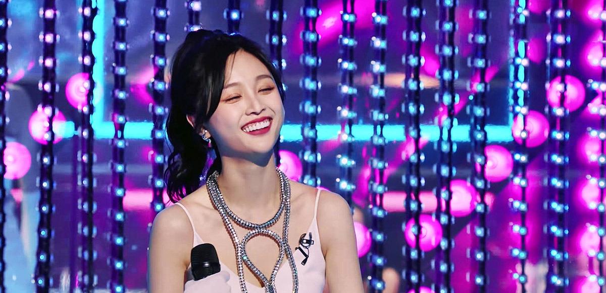 爆裂舞台|《爆裂舞台》两伙势力暗较劲，尽展腹黑手段：胁迫票、同情票