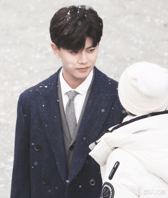 周生如故|《周生如故》定档，主角双be虐恋，现代篇《一生一世》却很高甜