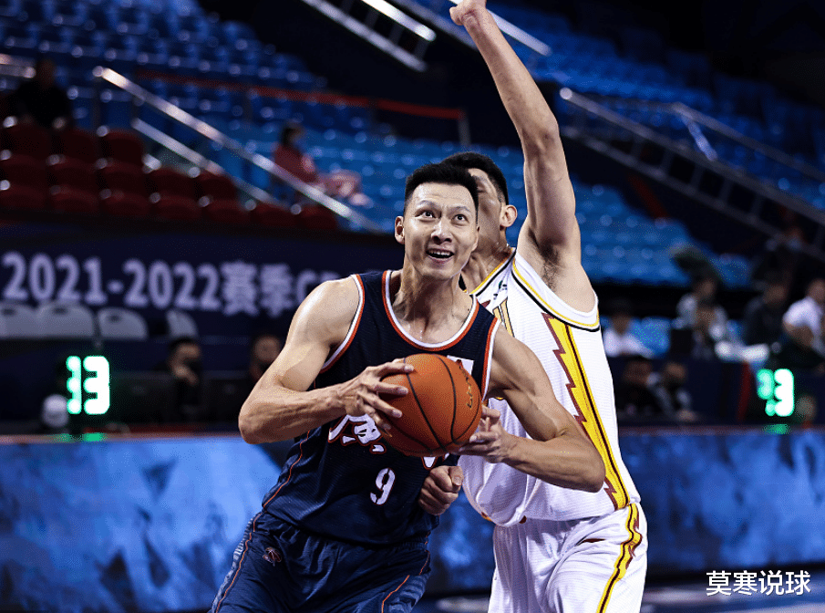 徐昕|易建联之后，广东男篮的内线上限看徐昕，下限看张明池