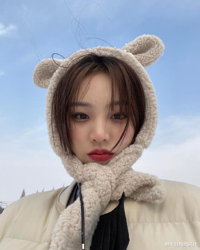 护肤|秋冬能白到瞩目的女生，通常有这3个好习惯，皮肤会越发光彩照人