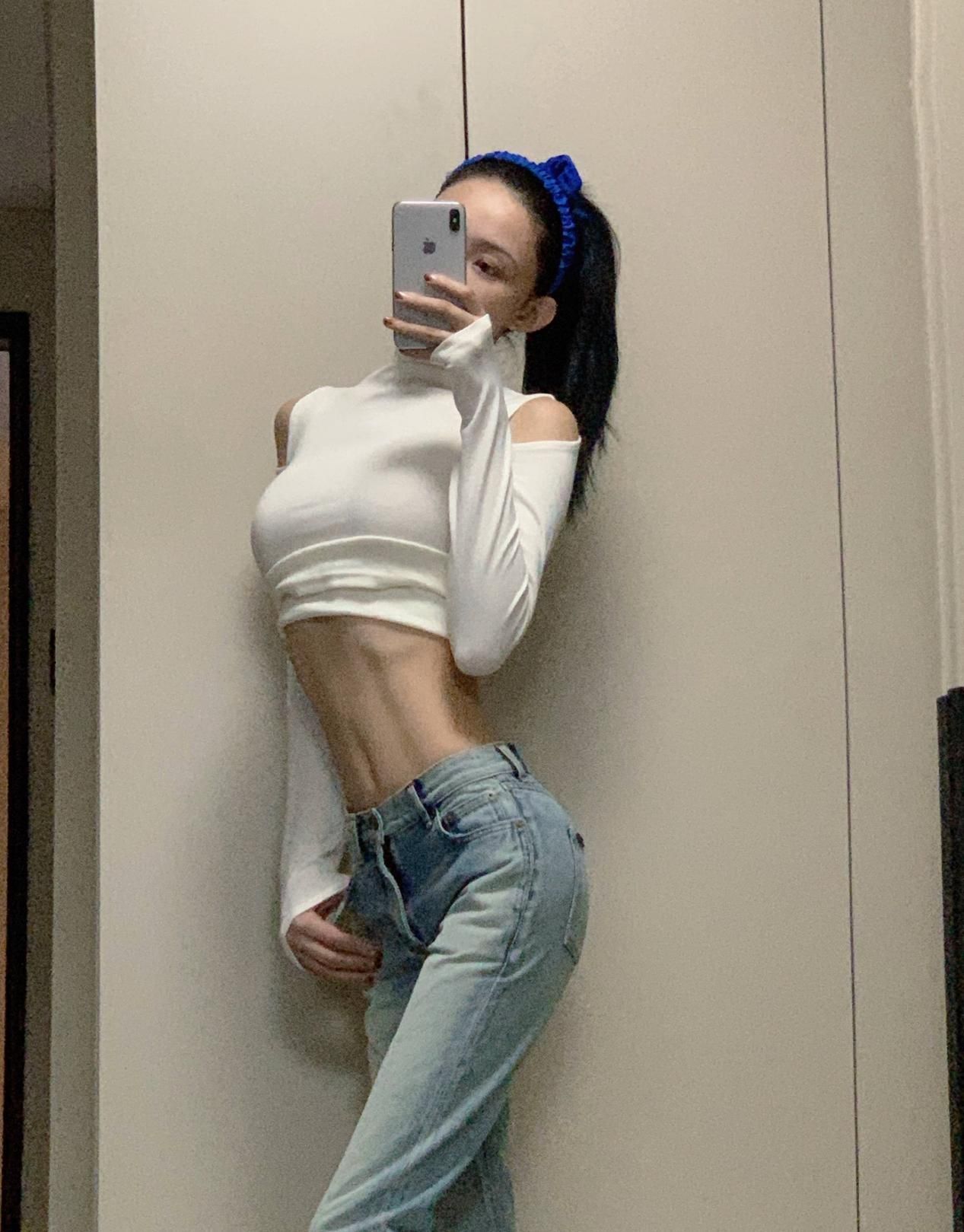 大S|大S前夫恋上96年少女！火辣身材配天使容颜，配40岁大叔太可惜了