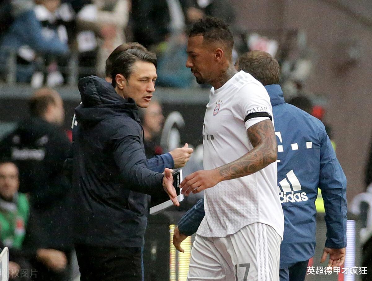 法蘭克福|法蘭克福主帥聽說科瓦奇下課，從電動滑板車上摔下來，顴骨骨折