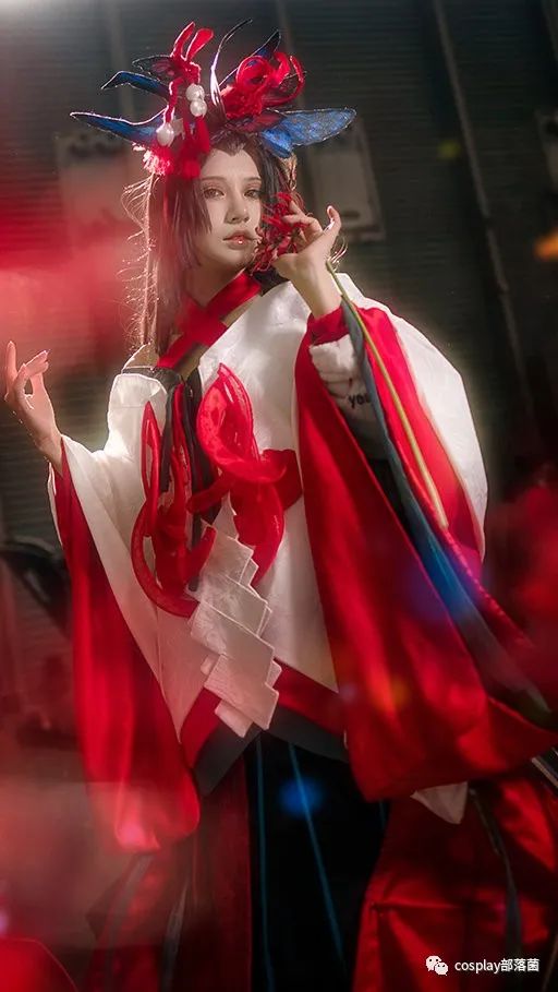 阴阳师|cos：阴阳师夜溟彼岸花cos正片@莉莉
